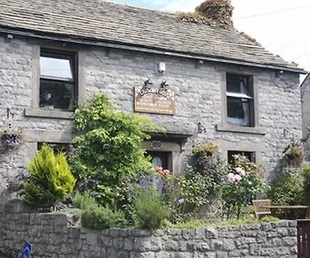 Causeway House 3* Sheffield